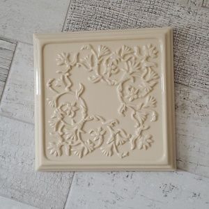 American Masala Collection Wade Ceramics Cream Trivet